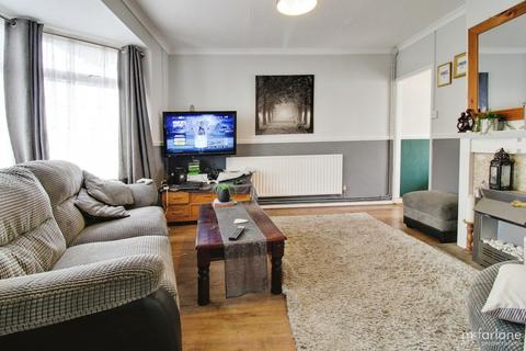 3 bedroom end of terrace house for sale, Charlton Close, Swindon SN2