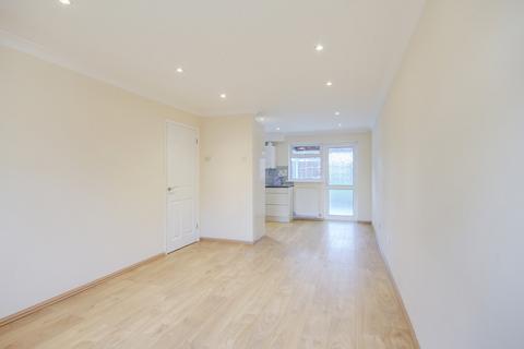 2 bedroom detached house to rent, Jupiter Way, Wokingham