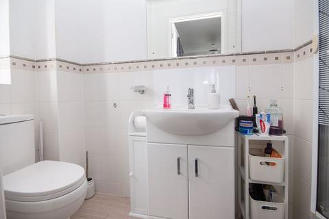 18 Alder Close, Marchwood, Southampton, SO40 4YS
