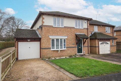 18 Alder Close, Marchwood, Southampton, SO40 4YS