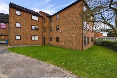 2 bedroom ground floor flat for sale - Sharonelle Court, Wokingham
