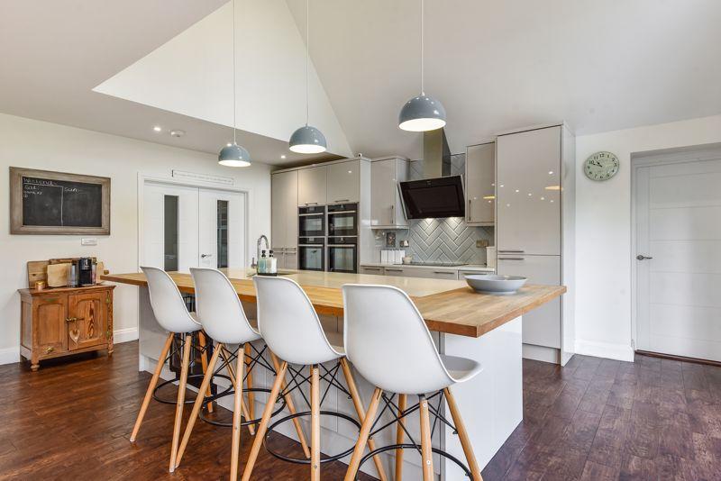 Kitchen/ Family/...