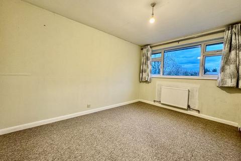10 Furlong Close, Bourne End, SL8 5AB