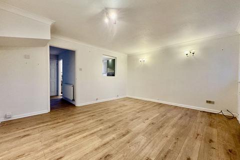 10 Furlong Close, Bourne End, SL8 5AB
