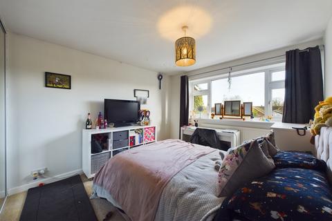 11 Hall Road, Uttoxeter, ST14 7PN