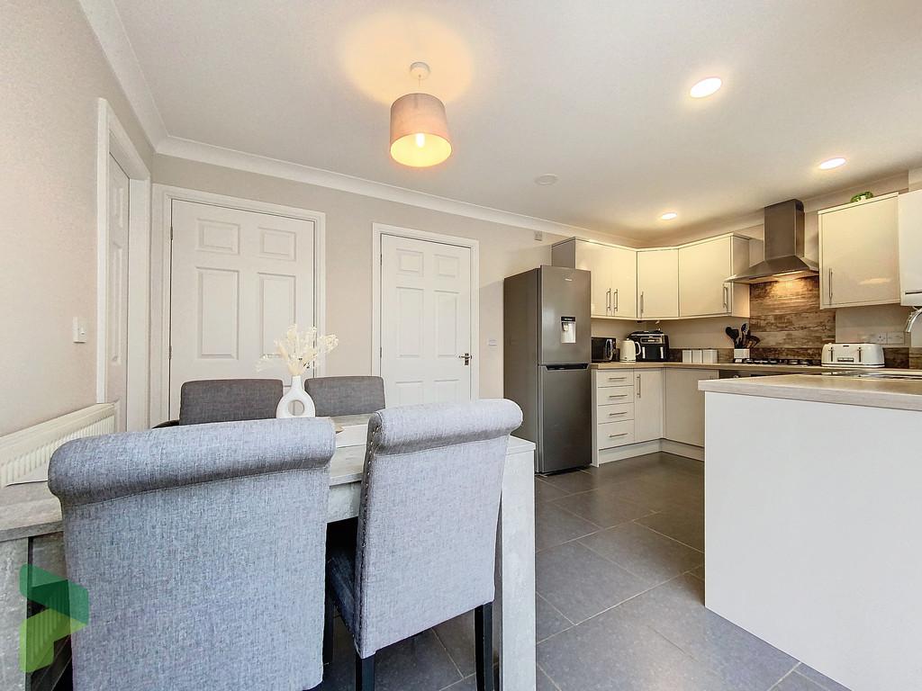 Fitted Dining Kitchen
