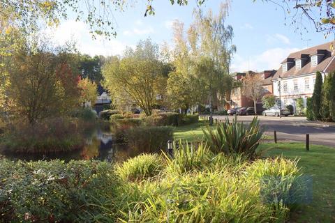27 Fallow Fields, Loughton, IG10 4QP