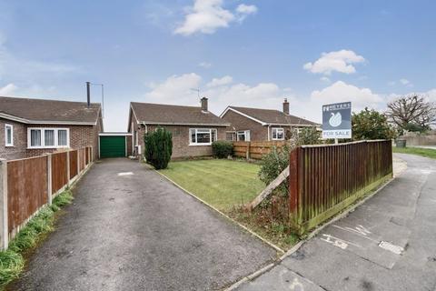 2 bedroom bungalow for sale, Meadow Lane, Wool, BH20