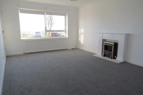 2 bedroom ground floor flat to rent, Queens House, Frinton On Sea CO13