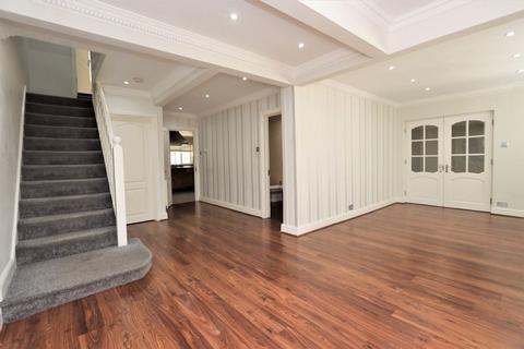 90 Bracken Drive, Chigwell, IG7 5RD
