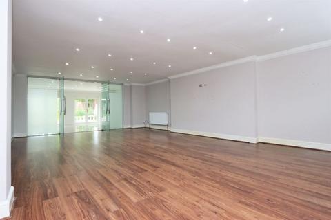 90 Bracken Drive, Chigwell, IG7 5RD
