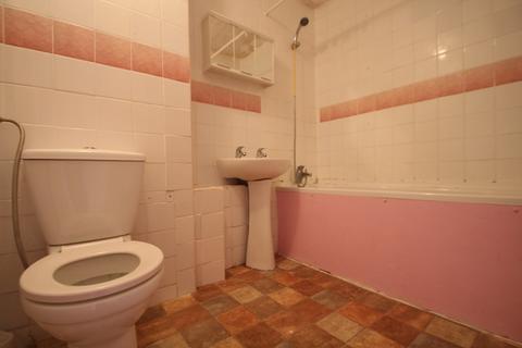 50 Blanchard Close, London, SE9 4TZ