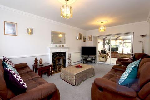 19 Fairview Road, Chigwell, IG7 6HN