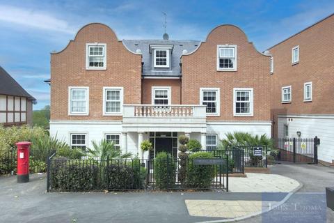 4 bedroom apartment for sale, Manor Road, Chigwell IG7