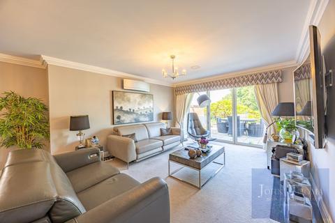 undefined, Manor Road, Chigwell IG7