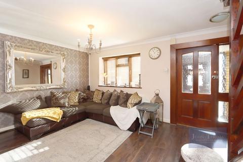 117 Arrowsmith Road, Chigwell, IG7 4PB