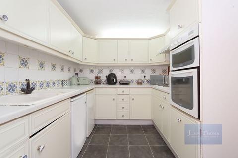 117 Arrowsmith Road, Chigwell, IG7 4PB