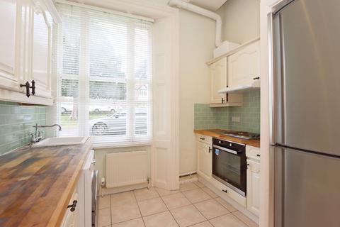 2 bedroom apartment for sale, Chigwell Road, Woodford Green IG8