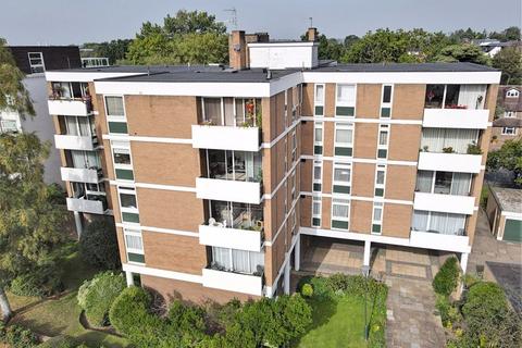 15, Spanbrook High Road, Chigwell, IG7 6AR