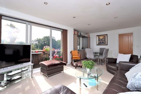 15, Spanbrook High Road, Chigwell, IG7 6AR