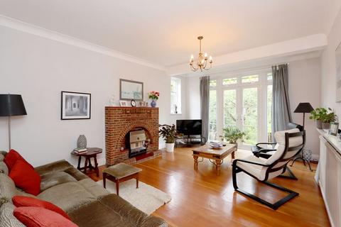 17 Tycehurst Hill, Loughton, IG10 1BX