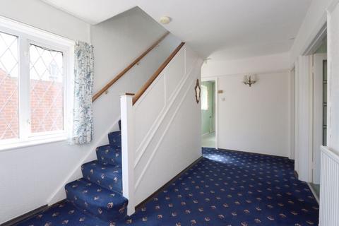 66 Grange Crescent, Chigwell, IG7 5JF