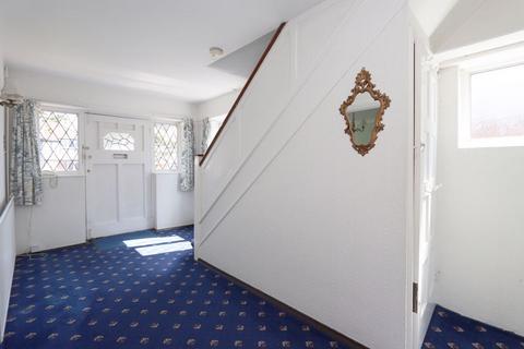 66 Grange Crescent, Chigwell, IG7 5JF