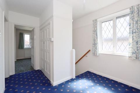 66 Grange Crescent, Chigwell, IG7 5JF