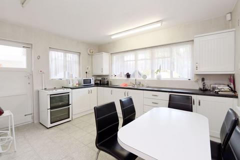 44 Millwell Crescent, Chigwell, IG7 5HY