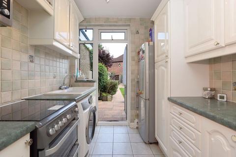 76 Ramsgill Drive, Ilford, IG2 7TP