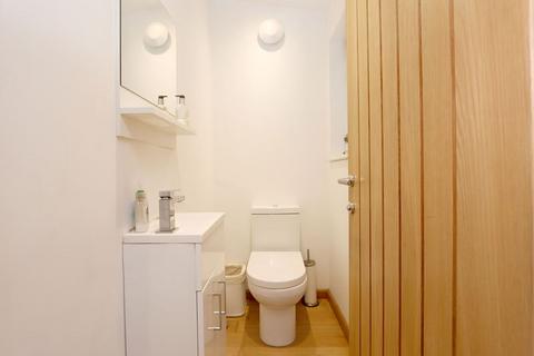 168 Manor Road, Chigwell, IG7 5PX