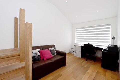 168 Manor Road, Chigwell, IG7 5PX