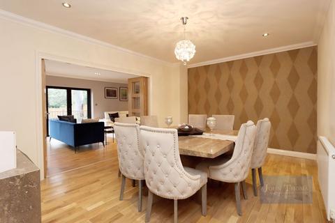 72 Bracken Drive, Chigwell, IG7 5RD