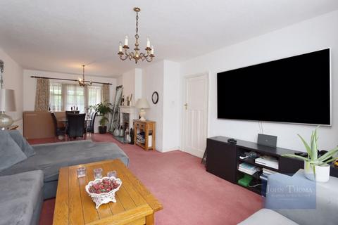 3 bedroom detached house for sale, Turpins Lane, Woodford Green IG8