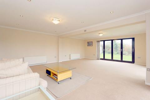 12 Great Owl Road, Chigwell, IG7 6AL