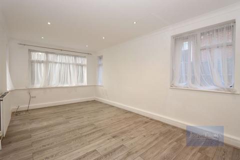 27 Bracken Drive, Chigwell, IG7 5RG