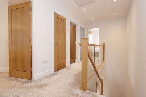 175 High Road, North Weald, Epping, CM16 6EB