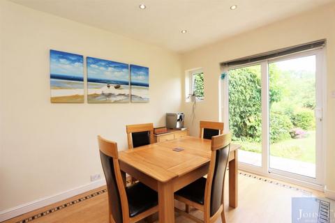 47 Chigwell Park Drive, Chigwell, IG7 5BD