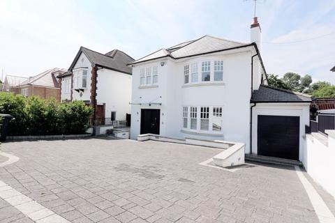 39 Tycehurst Hill, Loughton, IG10 1BZ