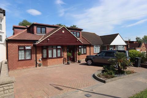24 Bracken Drive, Chigwell, IG7 5RF