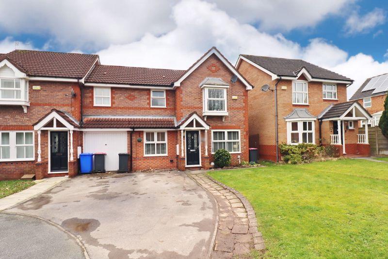 Boothstown Drive, Manchester M28 3 bed terraced house for sale £325,000
