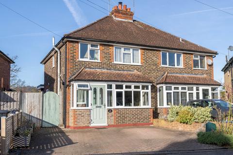 25 Oakdene Close, Brockham, Betchworth, RH3 7JZ