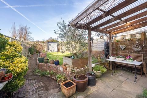 25 Oakdene Close, Brockham, Betchworth, RH3 7JZ
