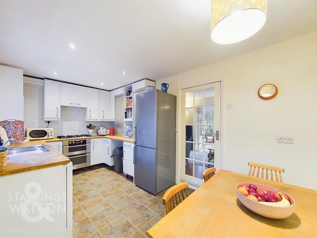 Denmark Street, Diss 2 bed terraced house for sale £230,000