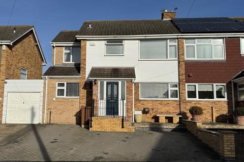 4 bedroom semi-detached house for sale, Elgin Drive, Melton Mowbray