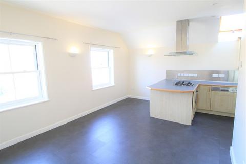 1 bedroom maisonette to rent, The Mews, Colchester Road