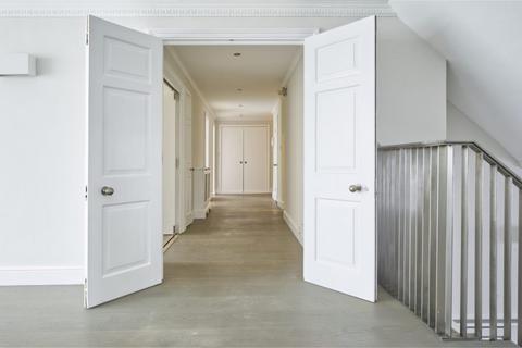 4 bedroom apartment to rent, Cadogan Place, Knightsbridge, SW1X