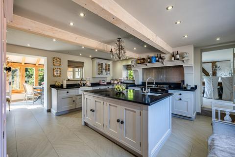 6 bedroom detached house for sale, Stretton