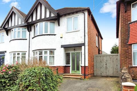 3 bedroom semi-detached house to rent, Wynndale Drive, Sherwood, NG5 1GZ