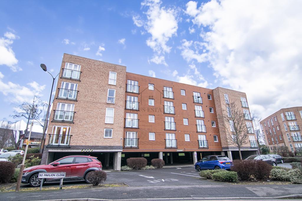 50 Pavilion Close, Leicester... 2 bed flat £1,200 pcm (£277 pw)